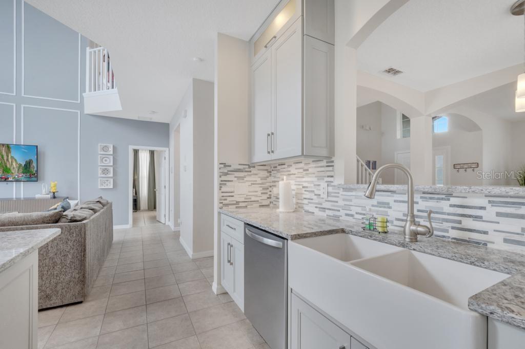 Image 19 of 84 For 162 Cordova Avenue