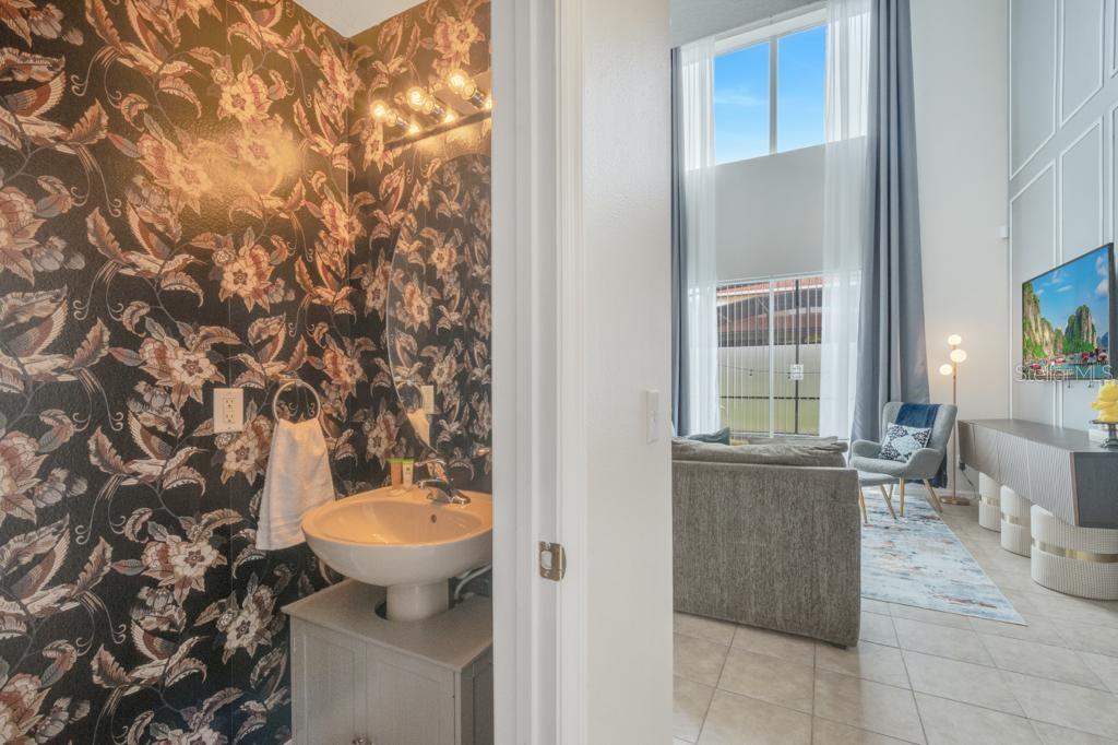 Image 27 of 84 For 162 Cordova Avenue