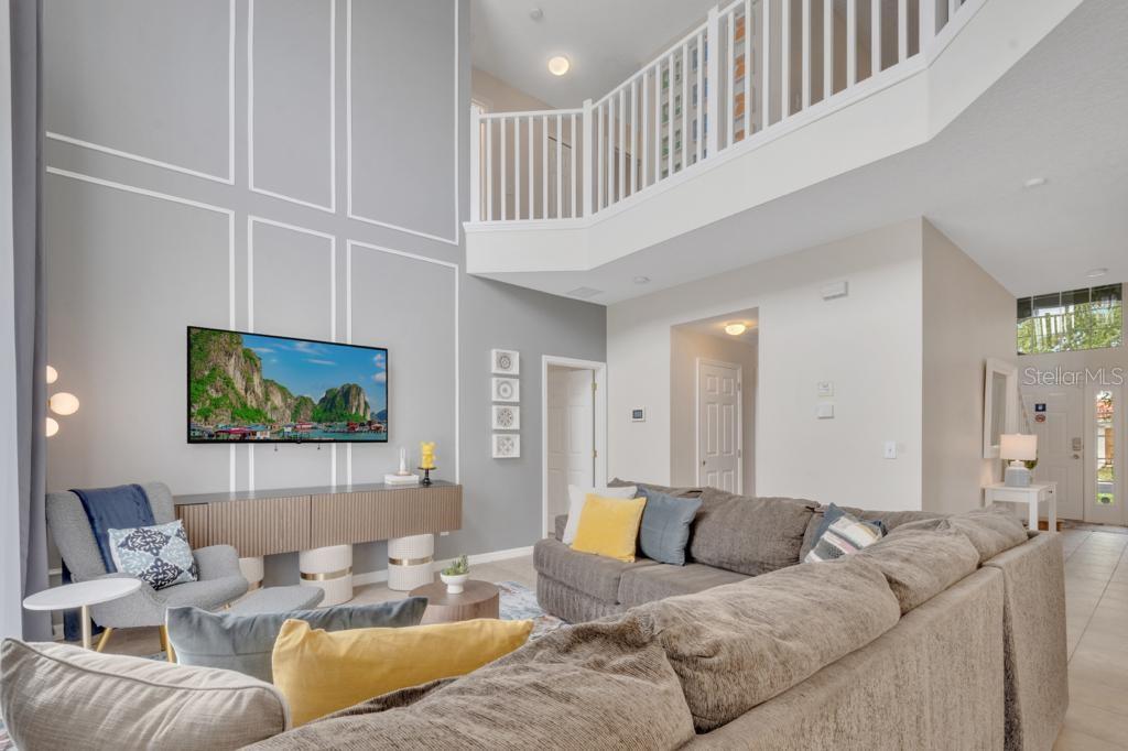 Image 37 of 84 For 162 Cordova Avenue