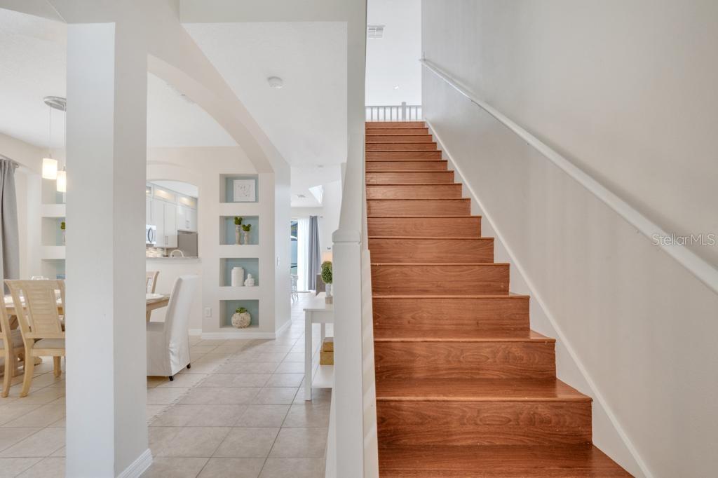 Image 38 of 84 For 162 Cordova Avenue