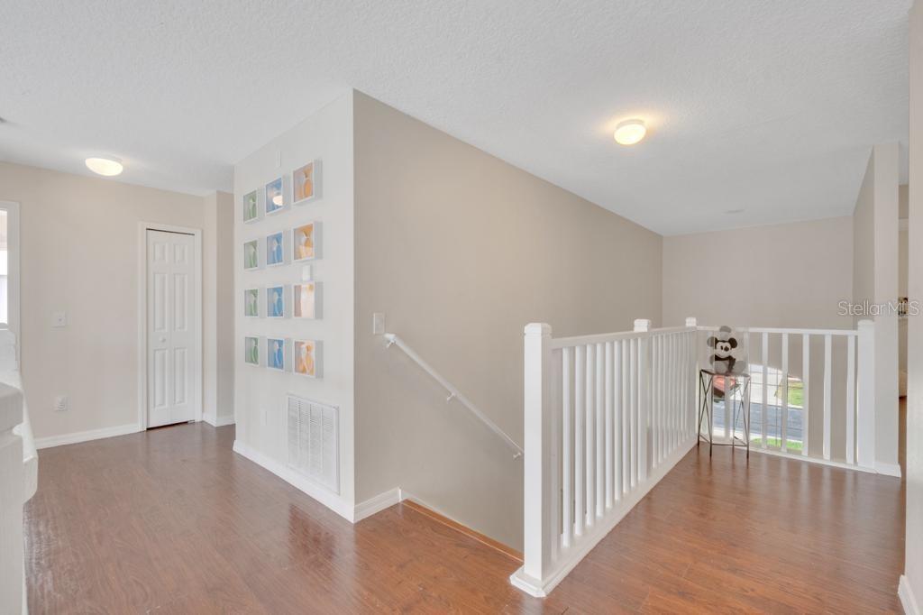 Image 39 of 84 For 162 Cordova Avenue