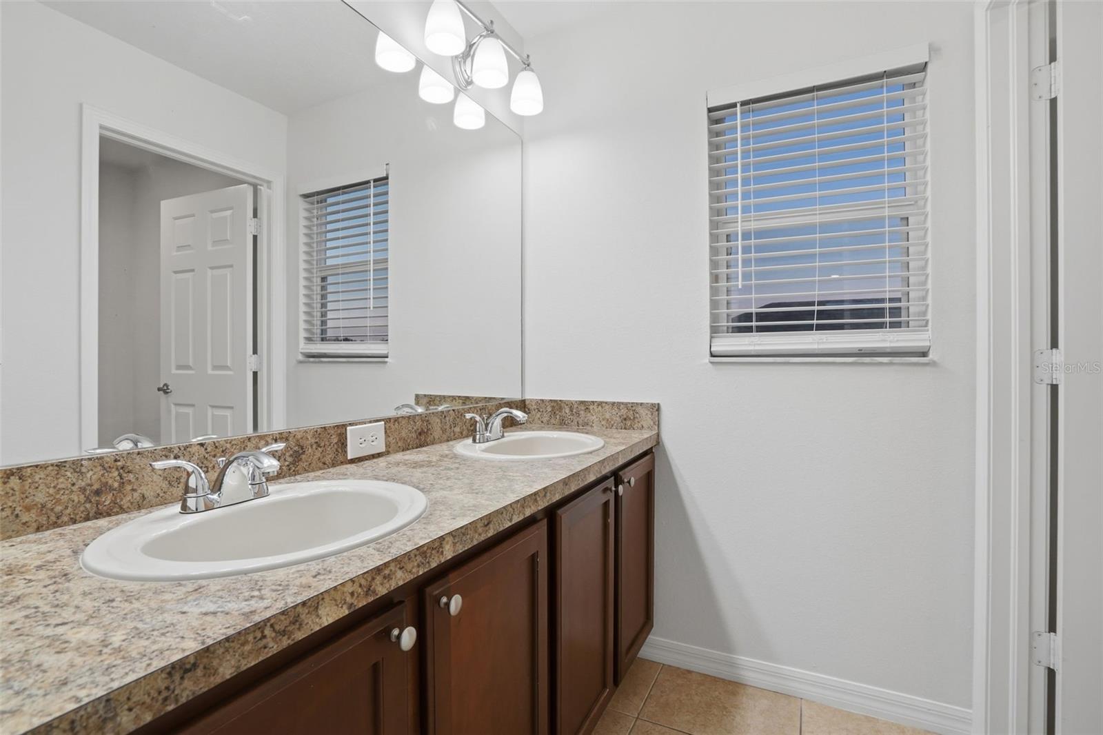 Image 36 of 44 For 11506 Addison Chase Drive