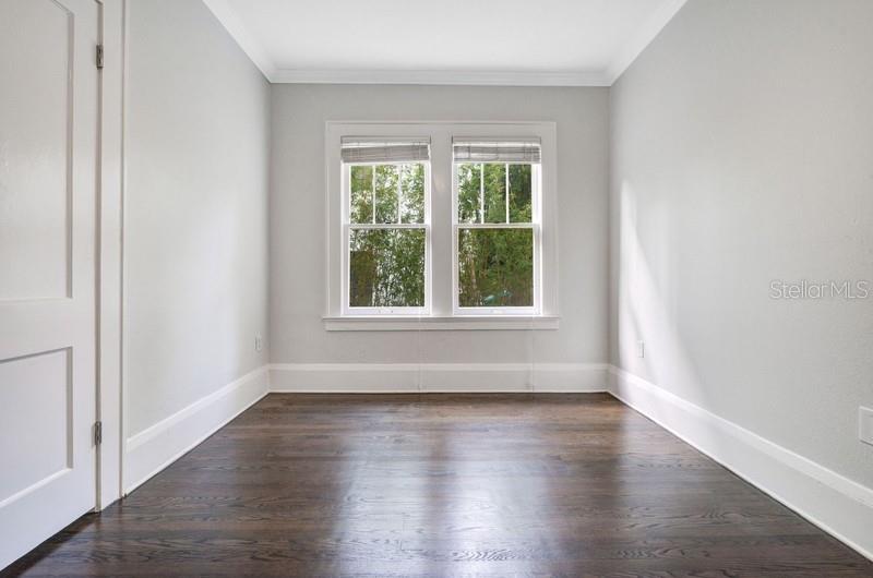 Image 15 of 28 For 613 Ridgewood Street 2