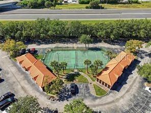 Image 15 of 18 For 5447 Vineland Road 1303