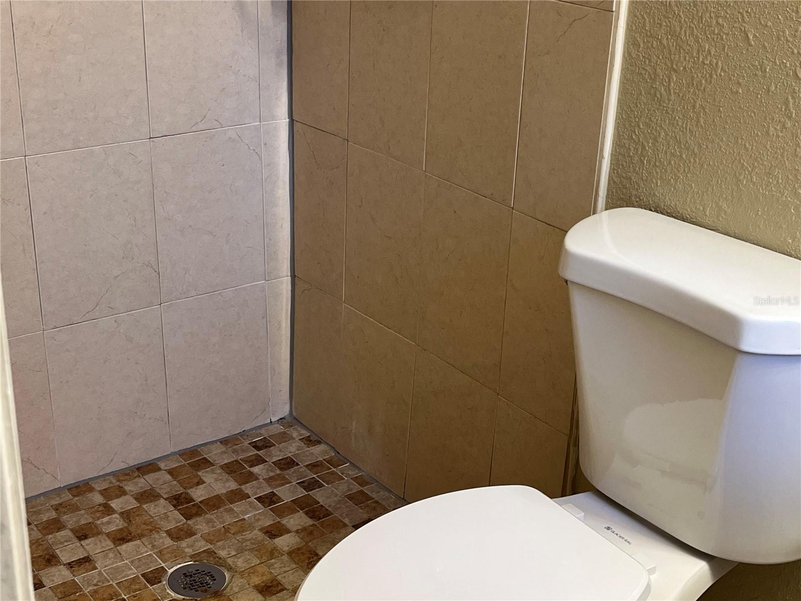 Image 14 of 19 For 4407 Signal Hill Road