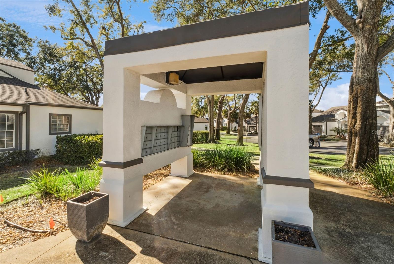 Image 41 of 50 For 232 Wimbledon Circle 232