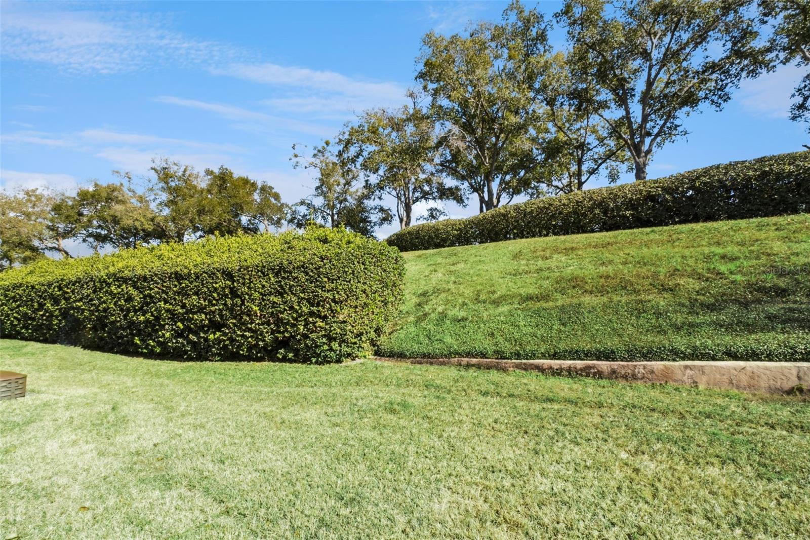 Image 42 of 50 For 232 Wimbledon Circle 232