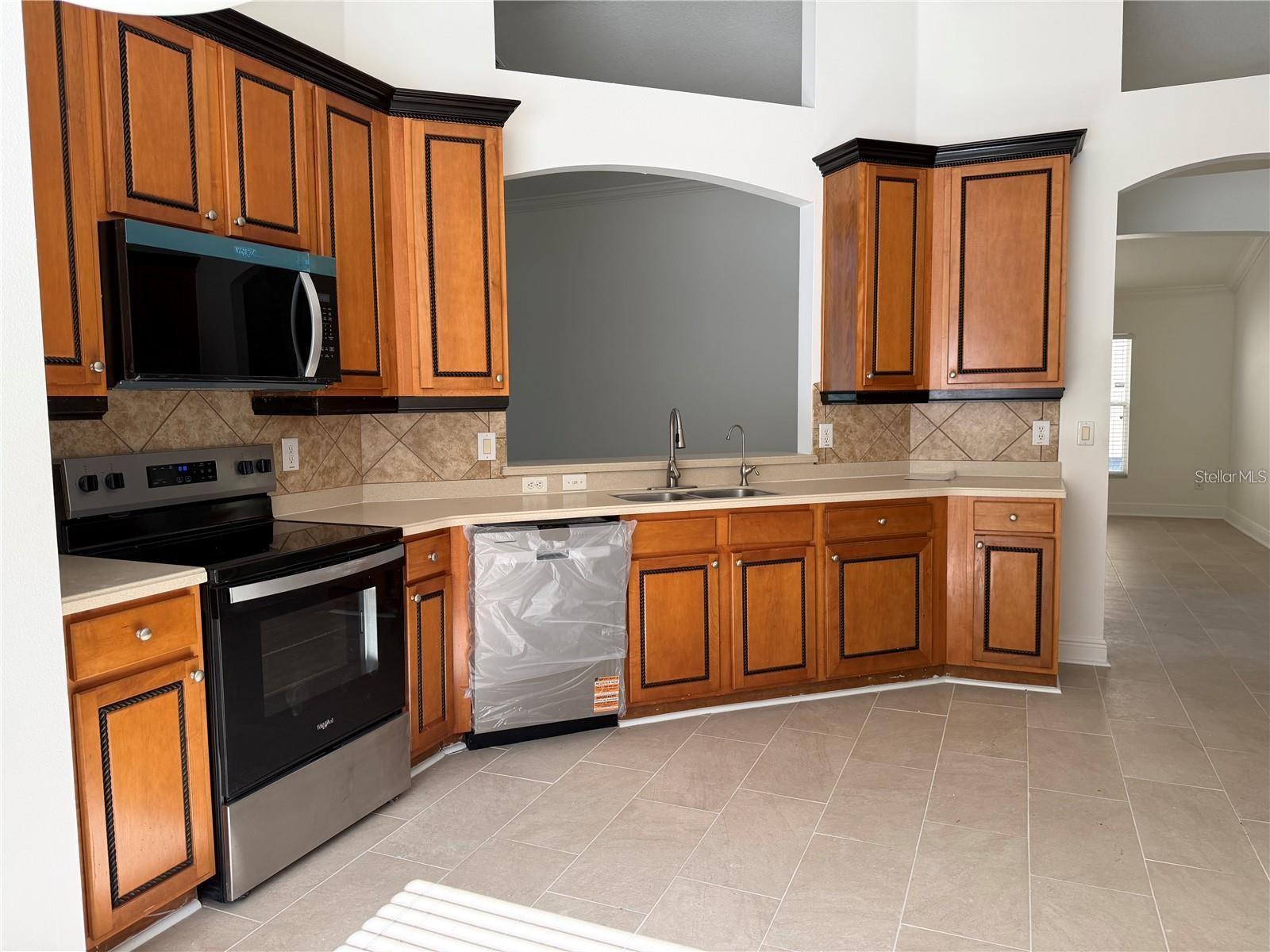 Image 2 of 9 For 15101 Braywood Trail