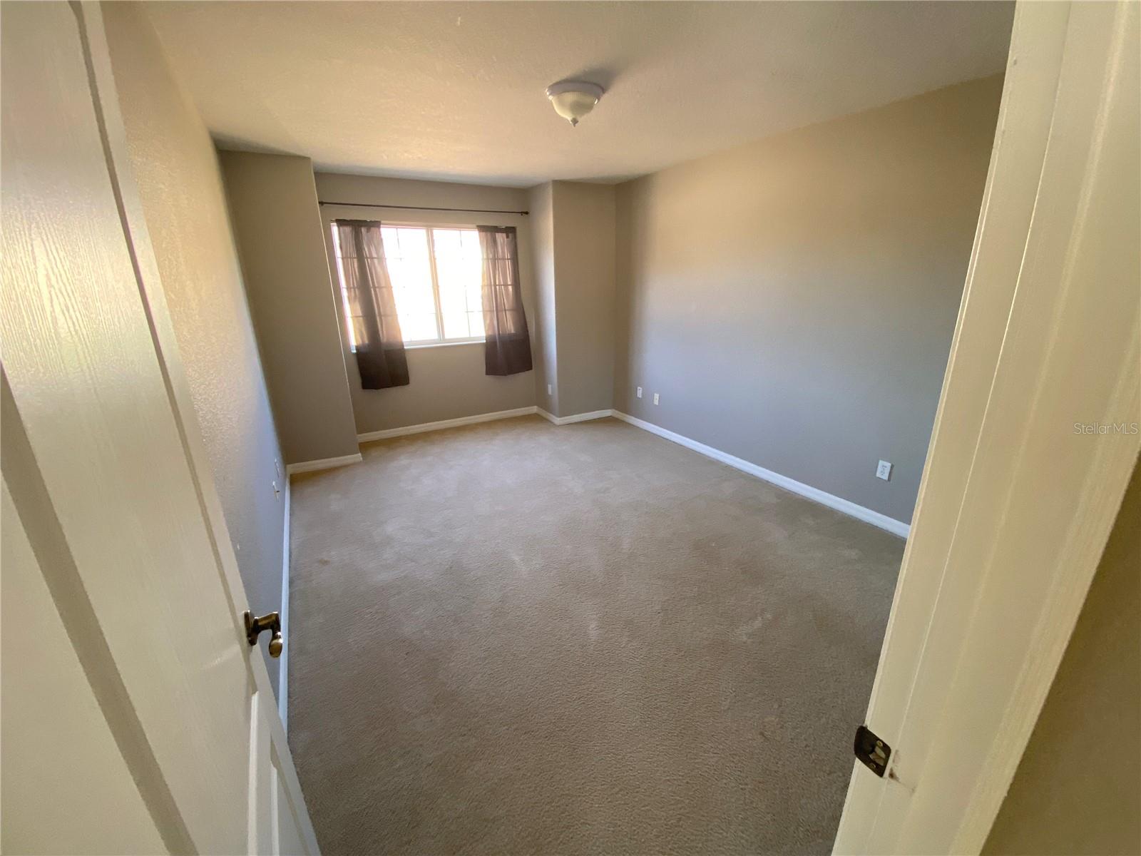 Image 15 of 19 For 201 Dyson Drive