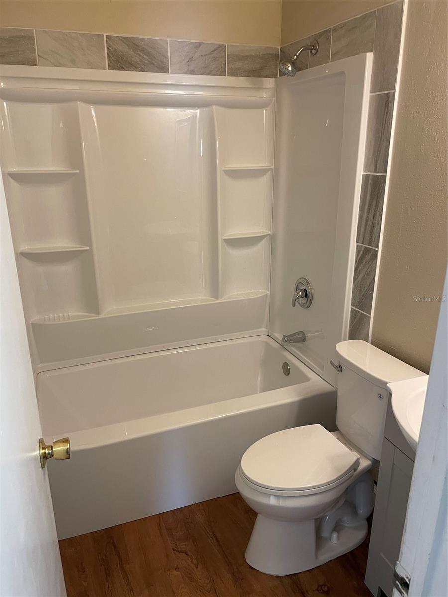 Image 11 of 23 For 4706 Robbins Avenue