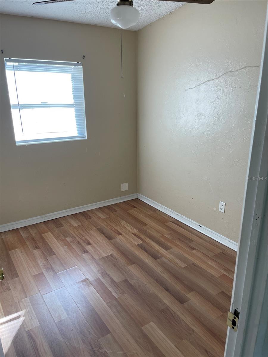 Image 8 of 23 For 4706 Robbins Avenue