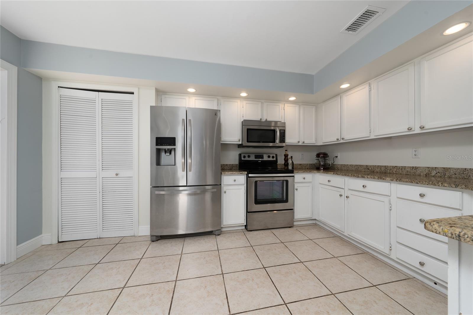 Image 12 of 45 For 2836 Waymeyer Drive