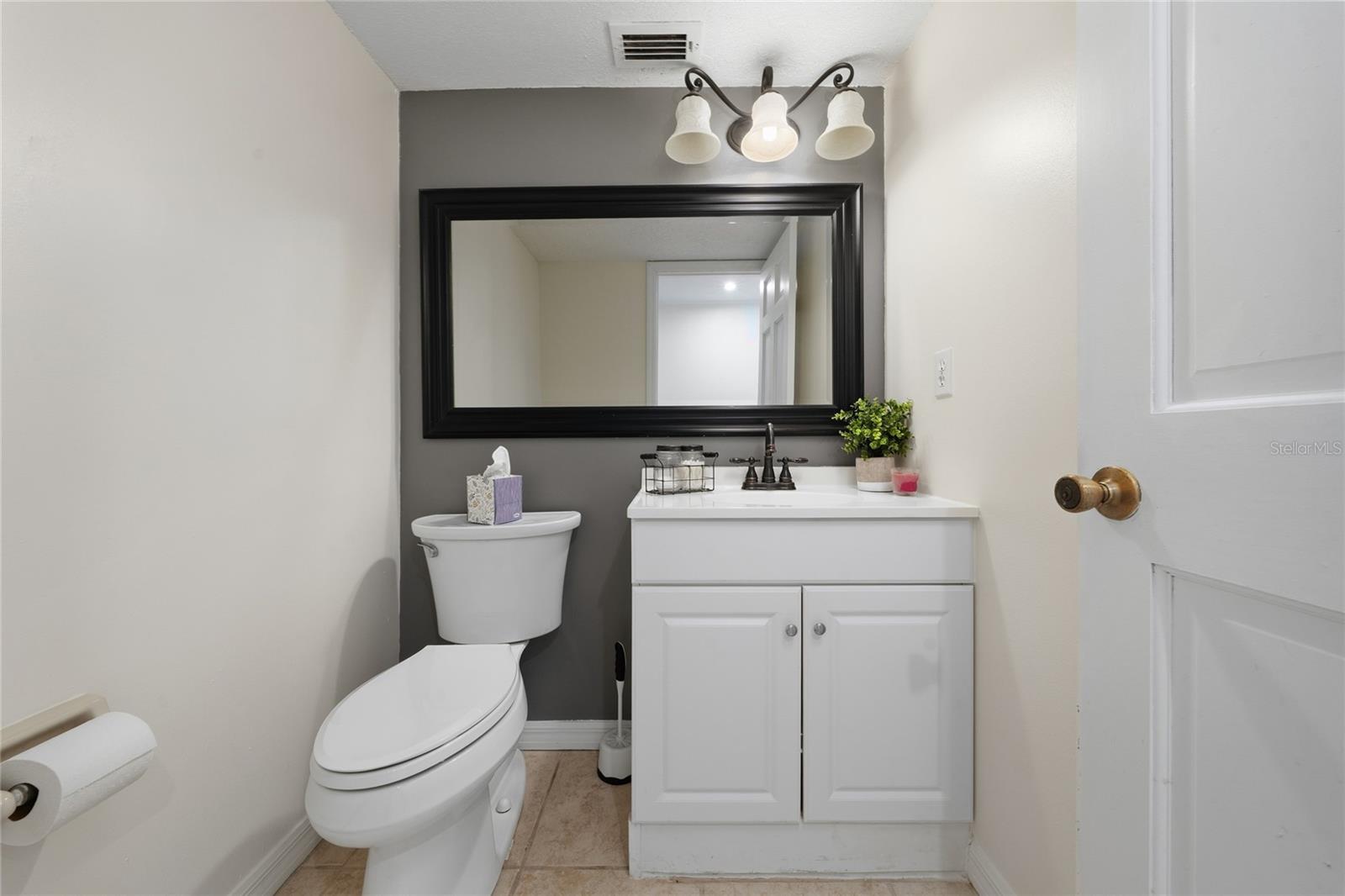 Image 16 of 45 For 2836 Waymeyer Drive