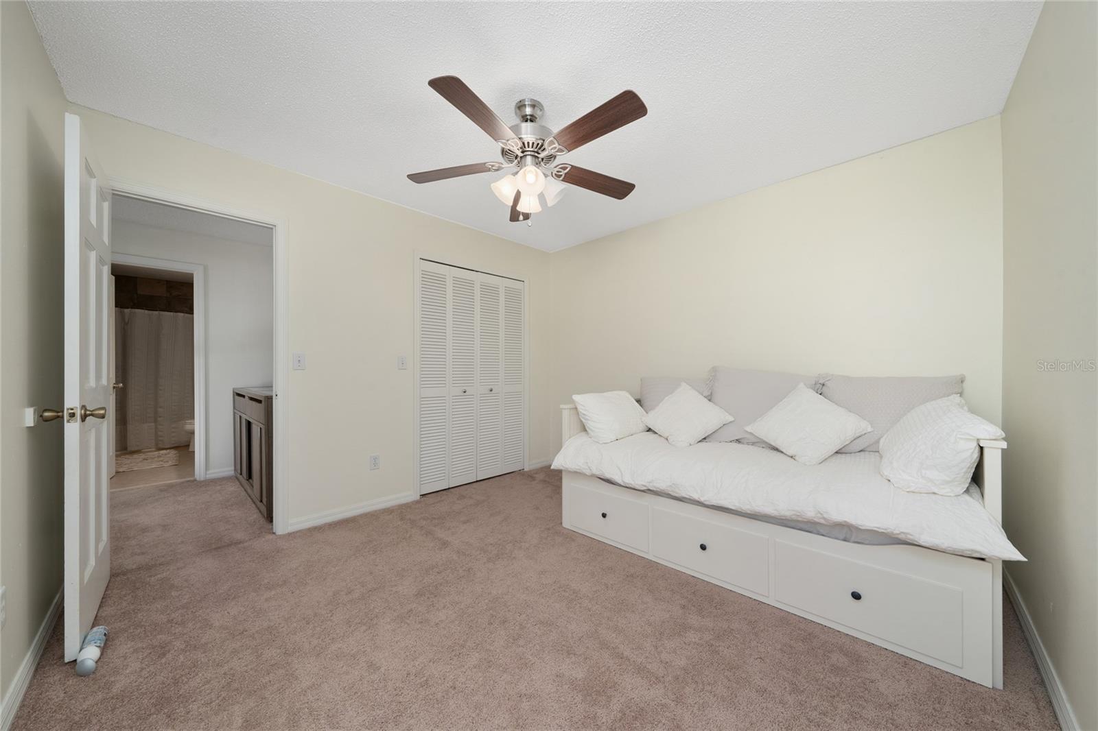 Image 26 of 45 For 2836 Waymeyer Drive