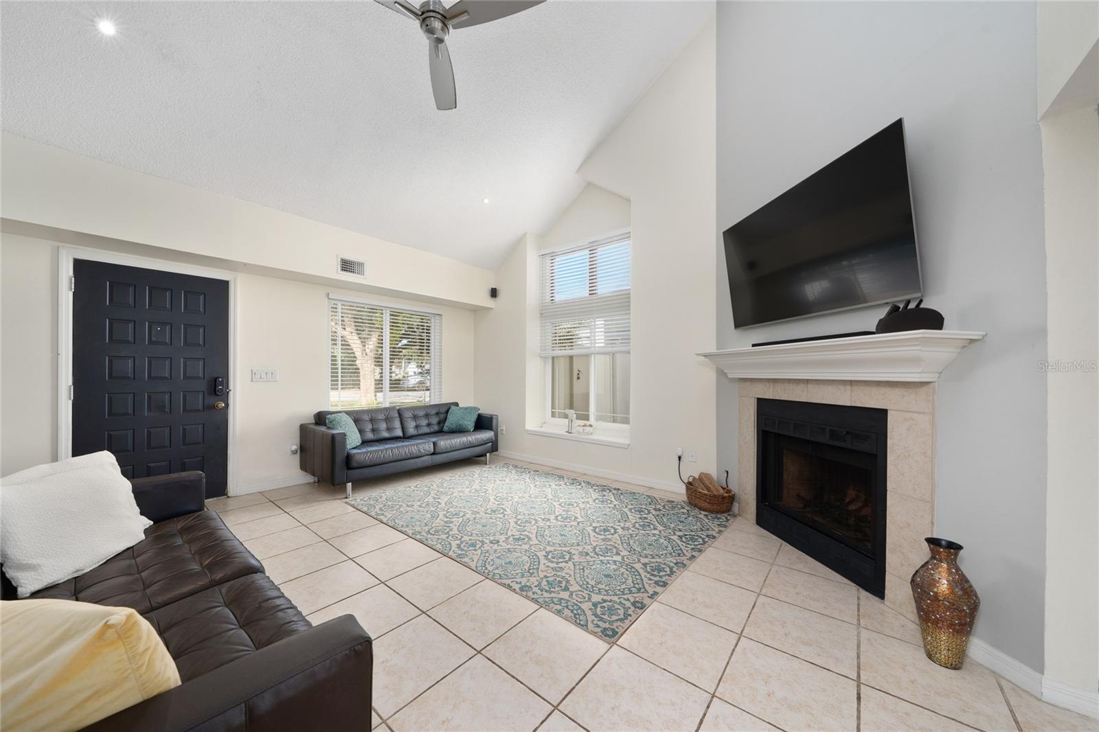 Image 7 of 45 For 2836 Waymeyer Drive