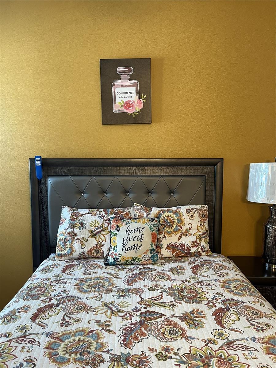 Image 19 of 26 For 3448 Current Avenue