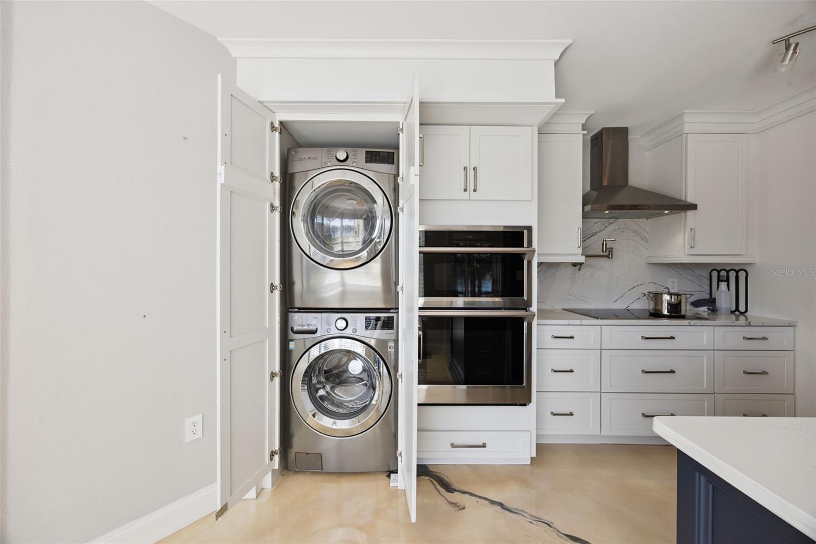 Image 21 of 54 For 206 Quayside Circle 103