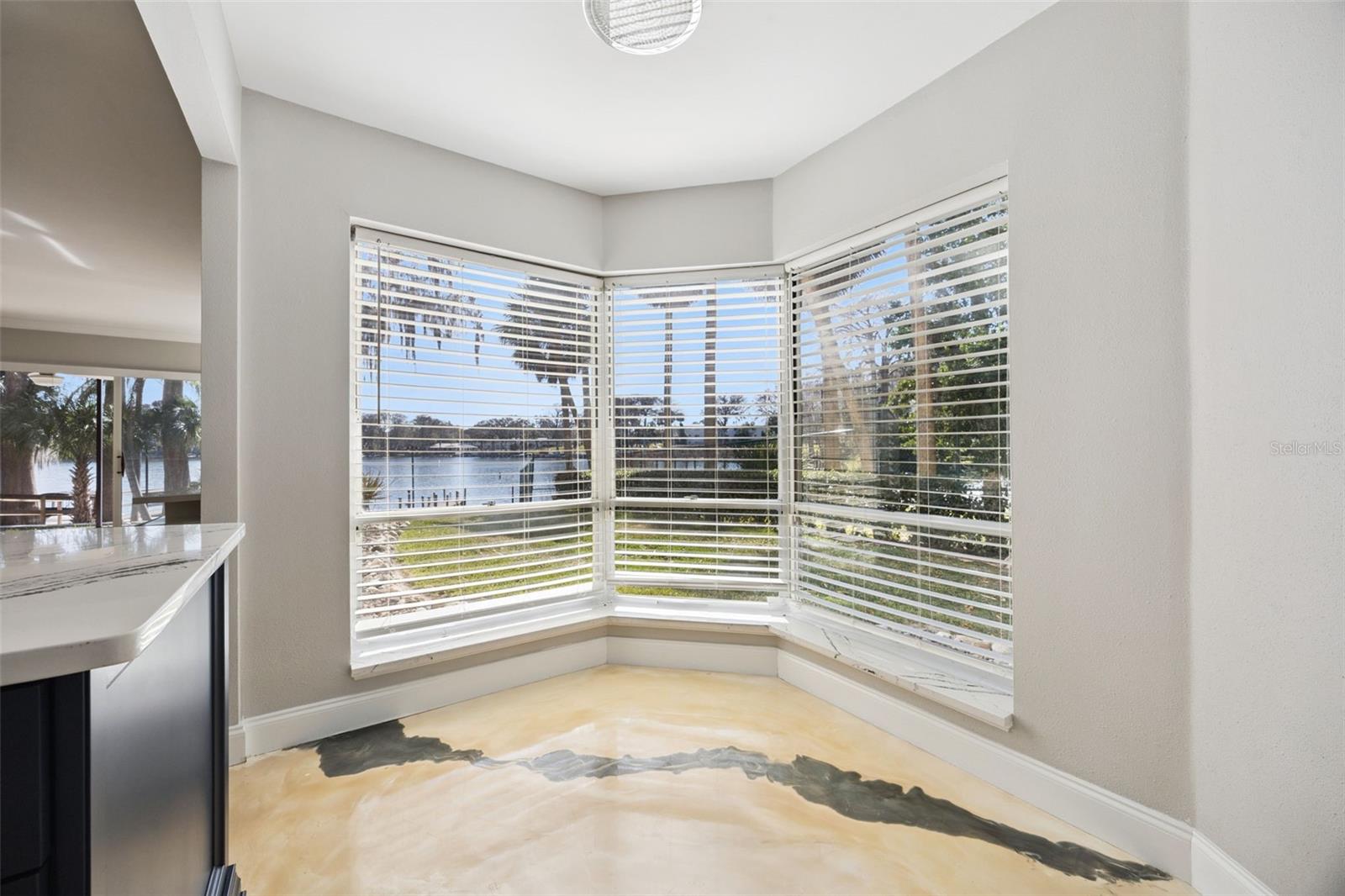 Image 22 of 54 For 206 Quayside Circle 103