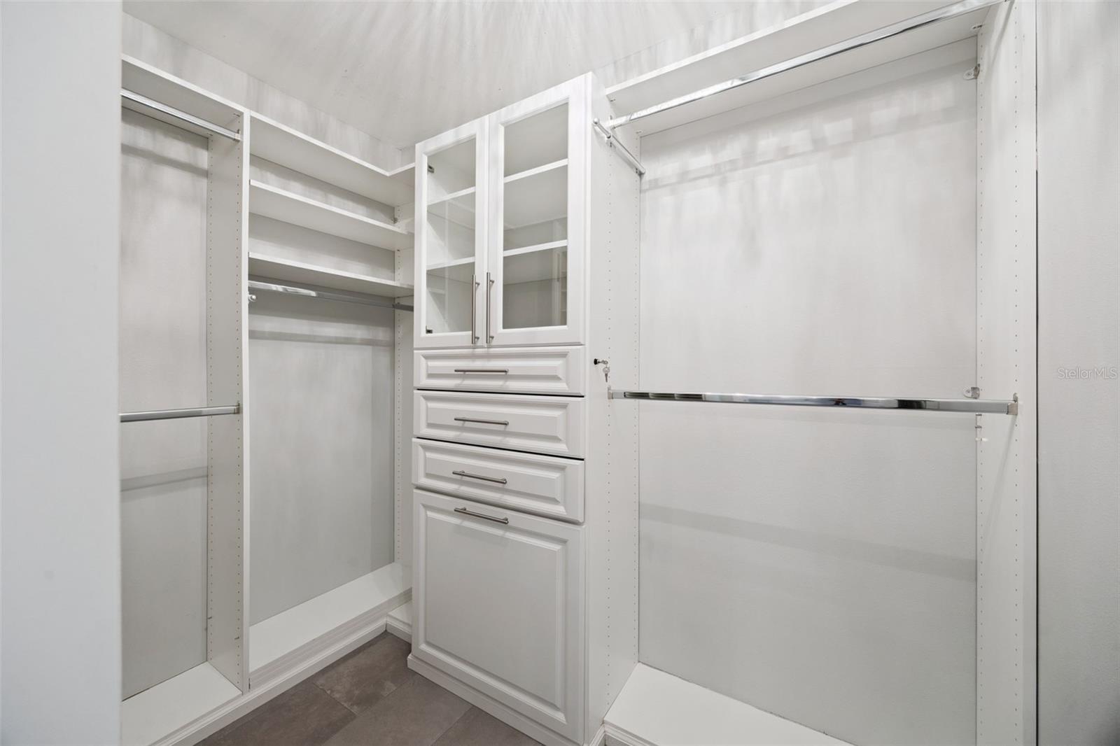 Image 31 of 54 For 206 Quayside Circle 103