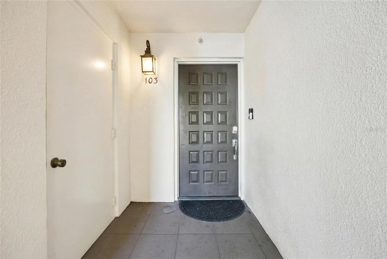 Image 38 of 54 For 206 Quayside Circle 103