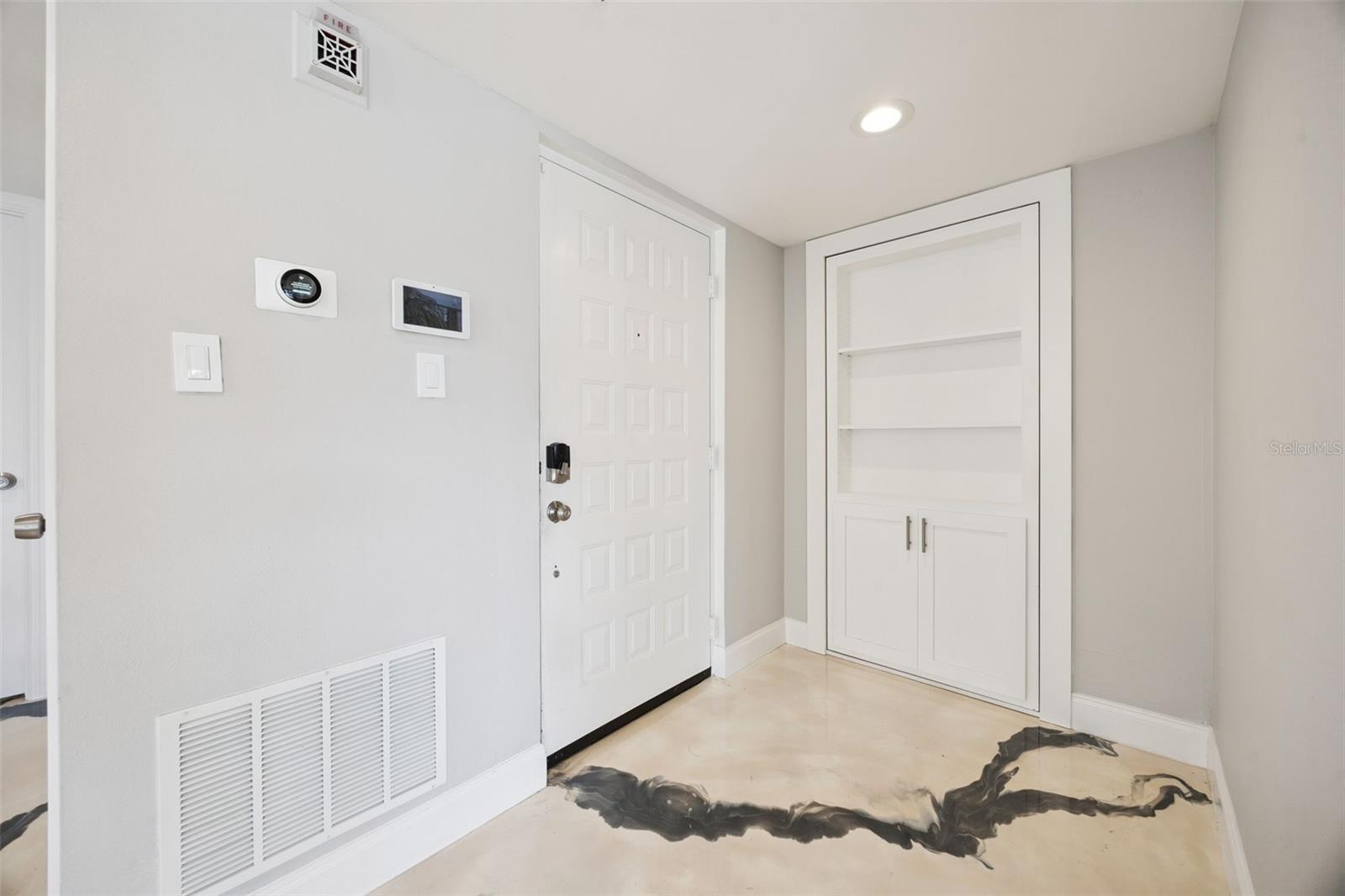 Image 40 of 54 For 206 Quayside Circle 103