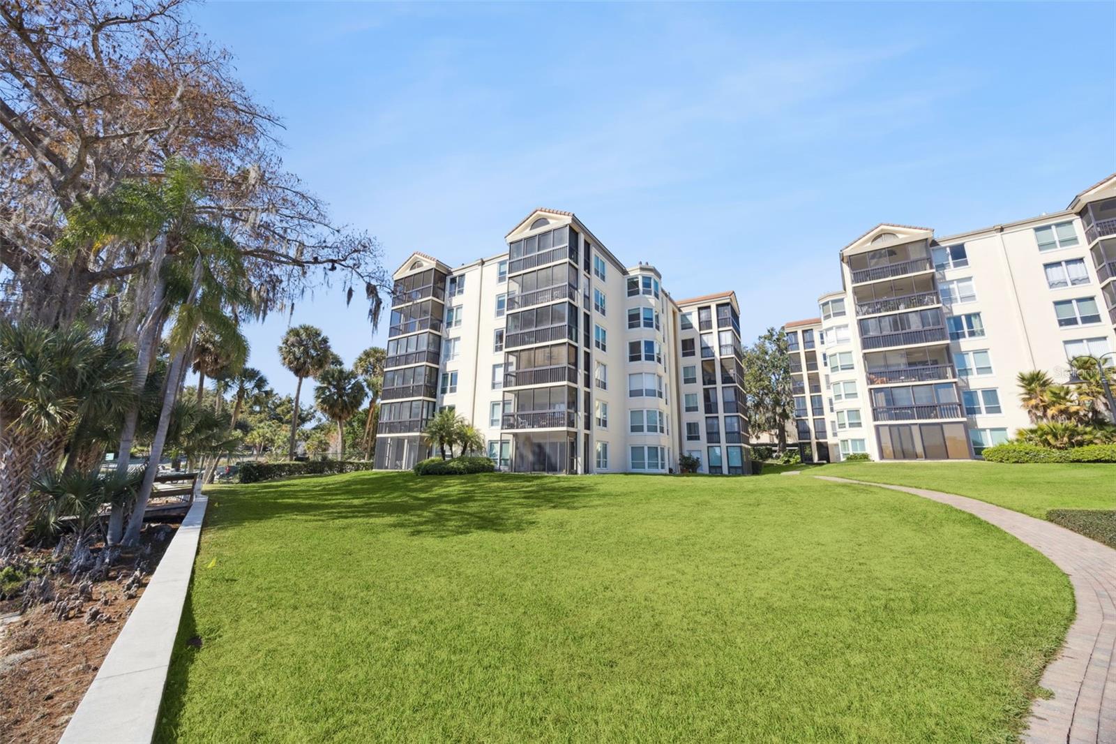 Image 47 of 54 For 206 Quayside Circle 103