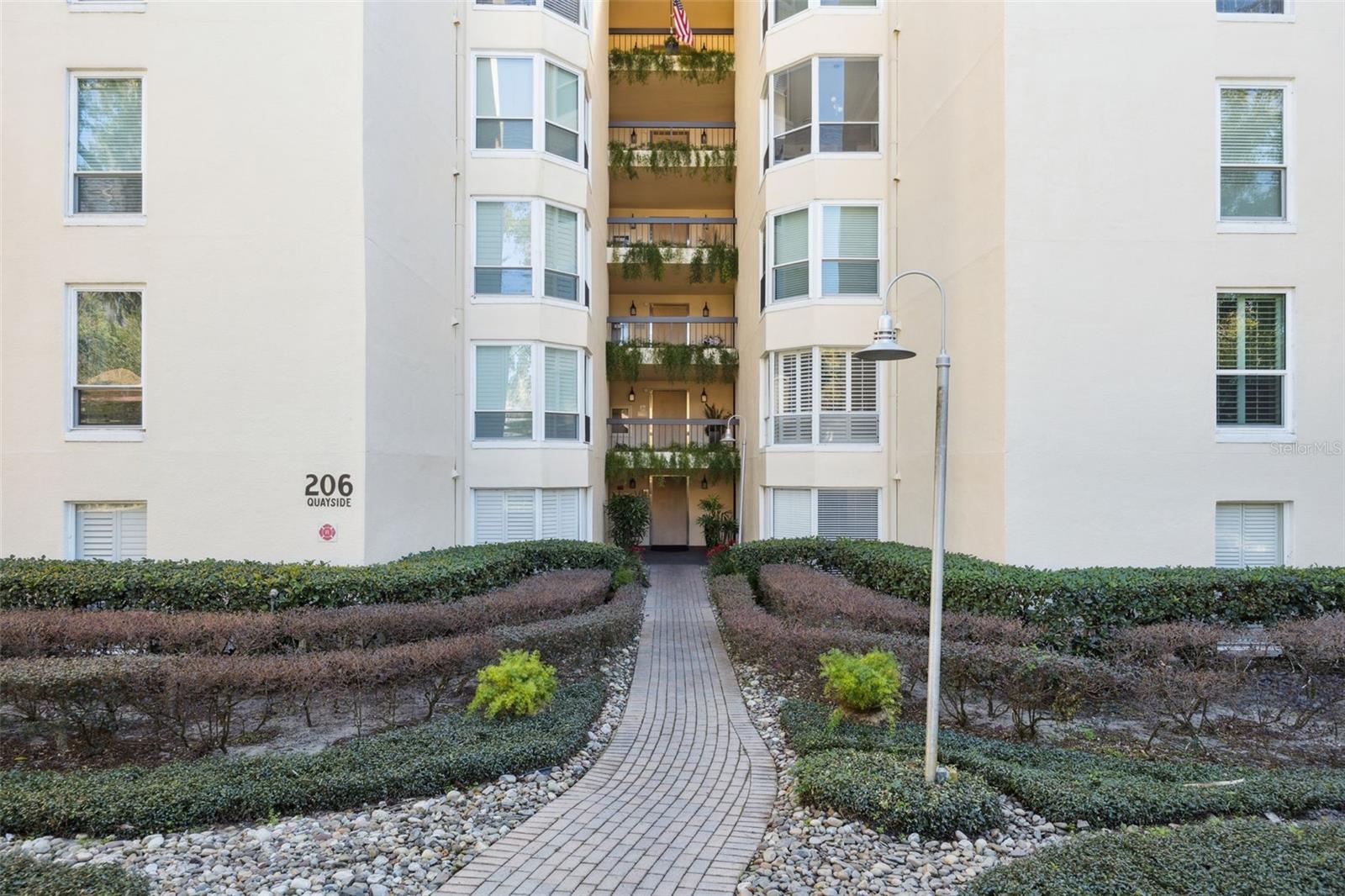 Image 5 of 54 For 206 Quayside Circle 103