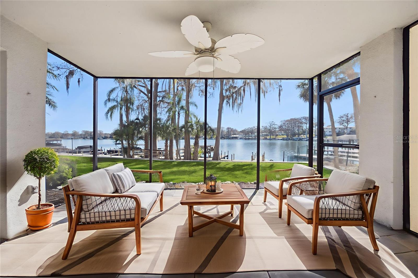 Image 9 of 54 For 206 Quayside Circle 103