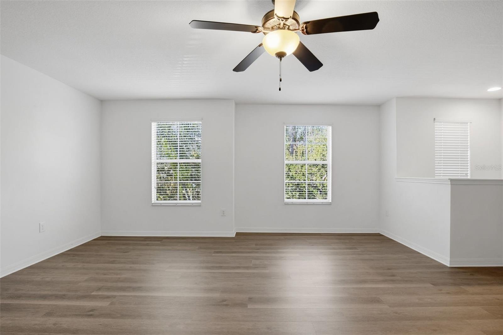 Image 22 of 47 For 14167 Stowbridge Avenue