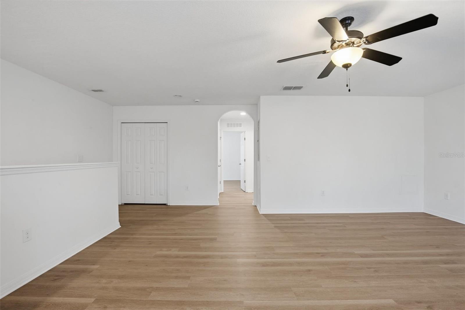 Image 26 of 47 For 14167 Stowbridge Avenue