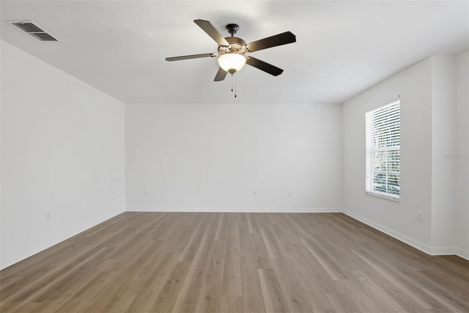 Image 28 of 47 For 14167 Stowbridge Avenue