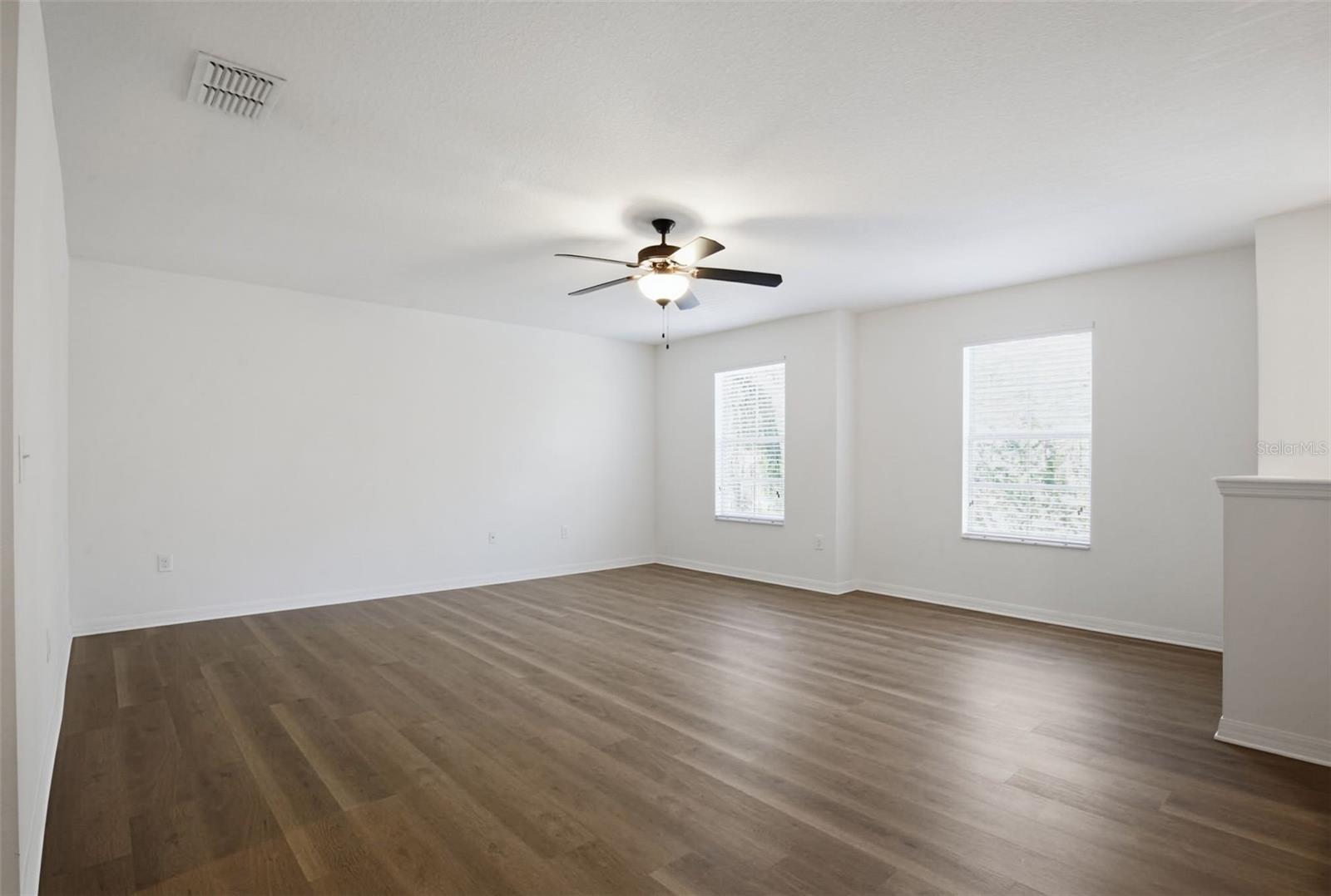 Image 29 of 47 For 14167 Stowbridge Avenue