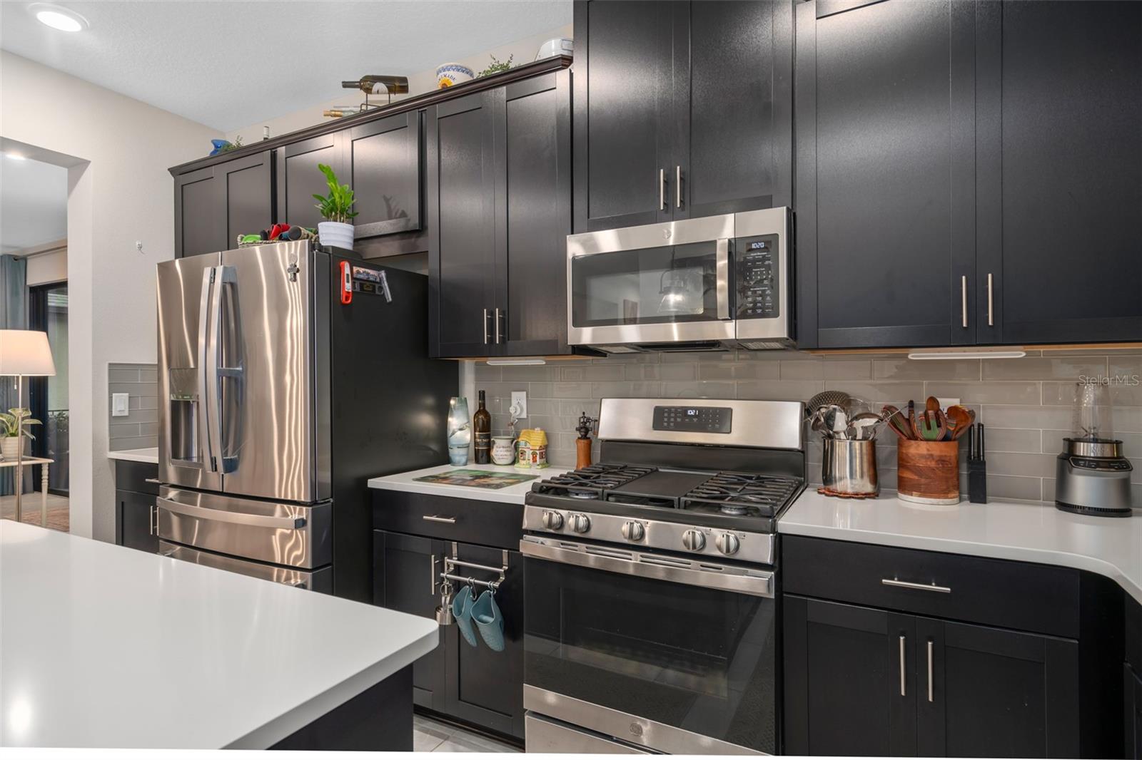 Image 11 of 67 For 915 Braewood Drive