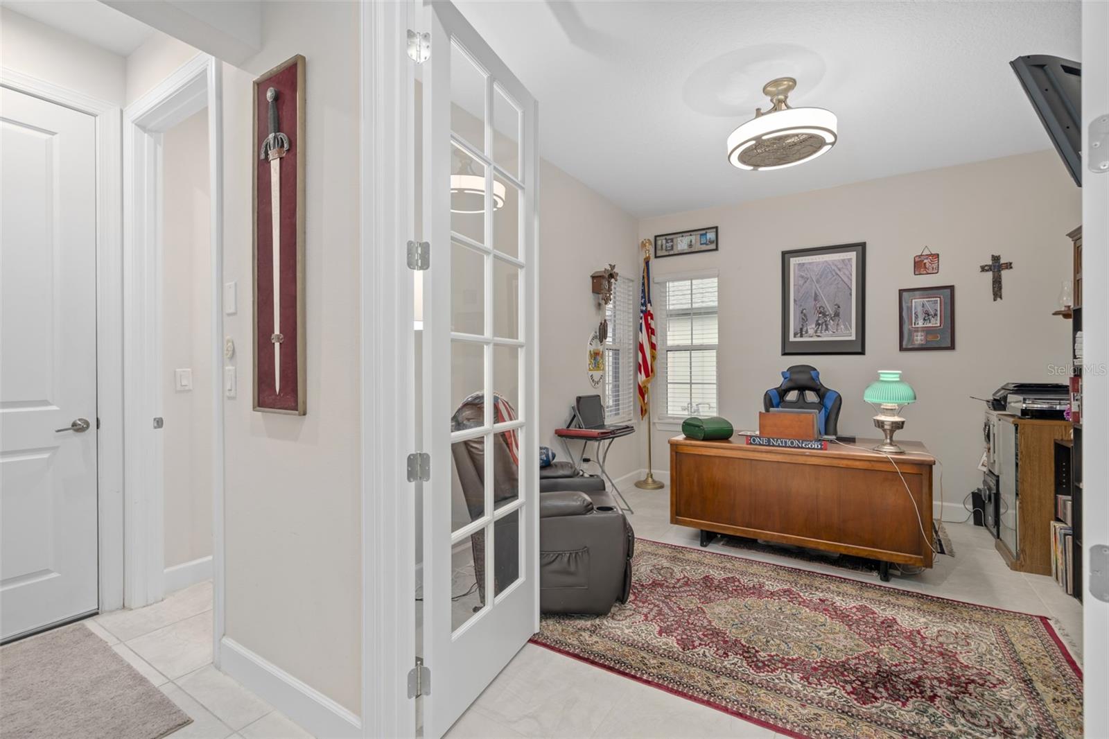 Image 21 of 67 For 915 Braewood Drive