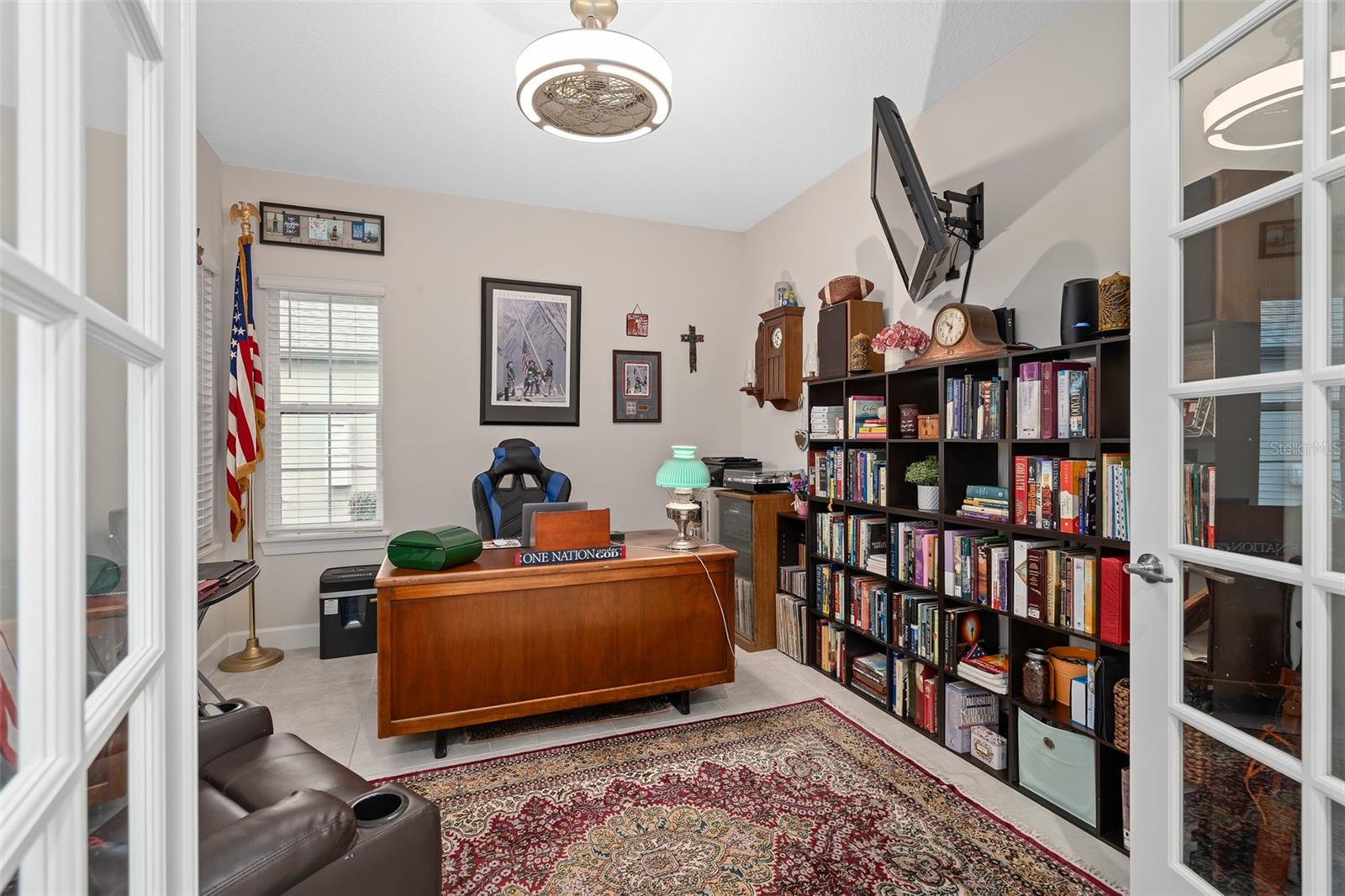 Image 22 of 67 For 915 Braewood Drive