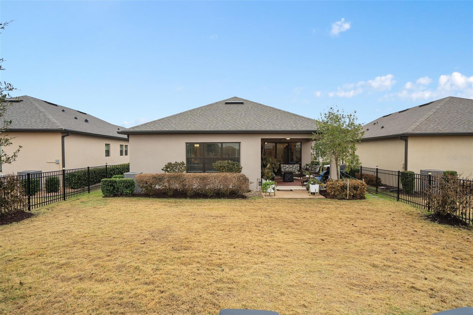 Image 28 of 67 For 915 Braewood Drive