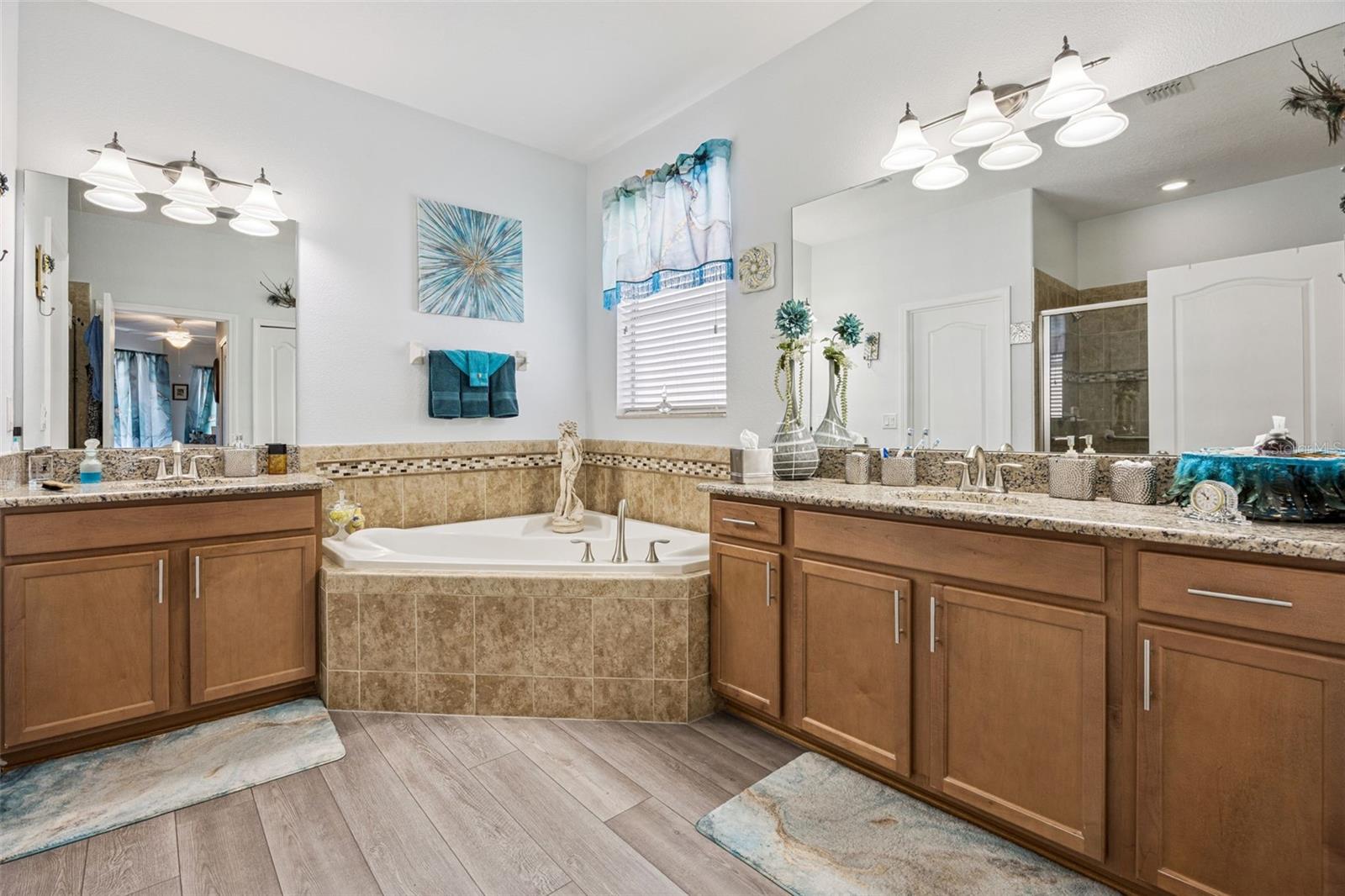 Image 11 of 32 For 4027 Serena Lane