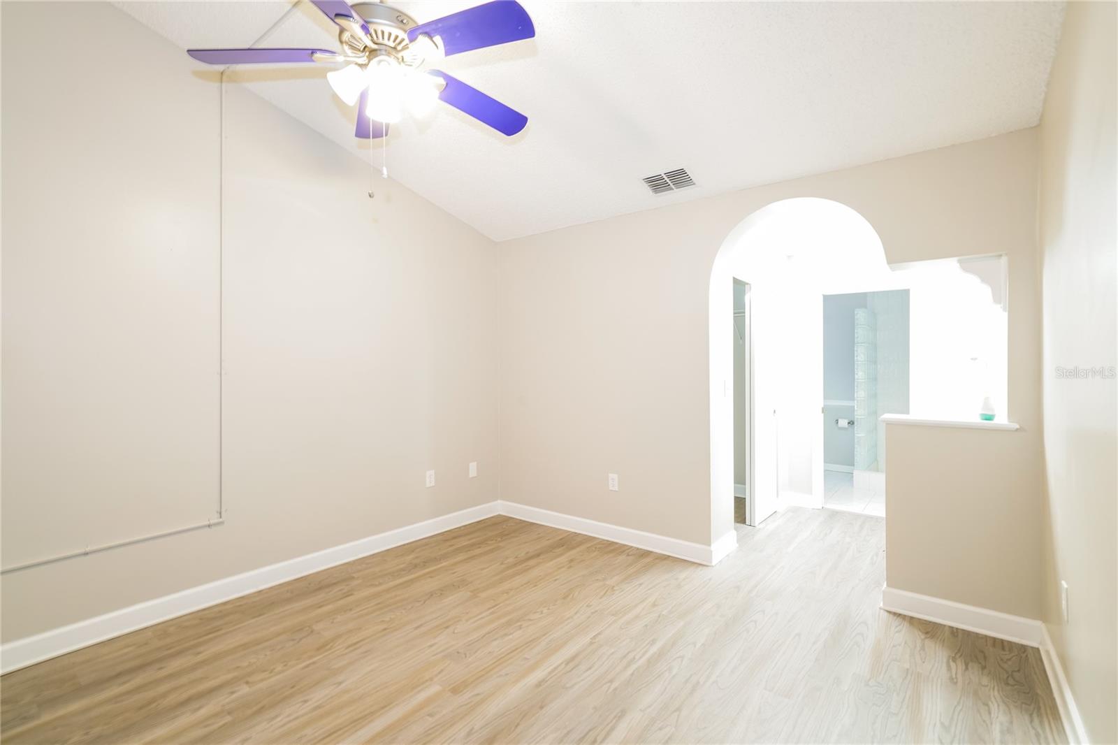 Image 8 of 16 For 5007 Swallow Drive