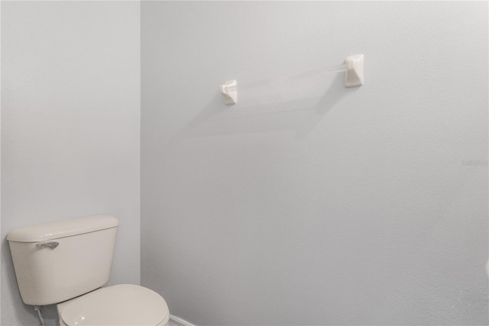 Image 18 of 65 For 4940 Luge Ln