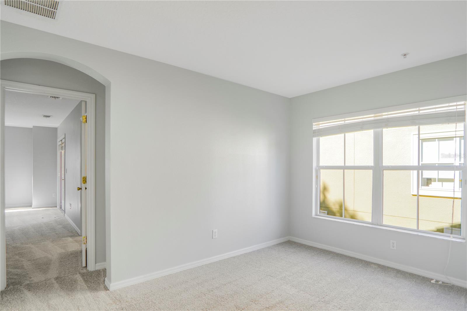 Image 21 of 65 For 4940 Luge Ln