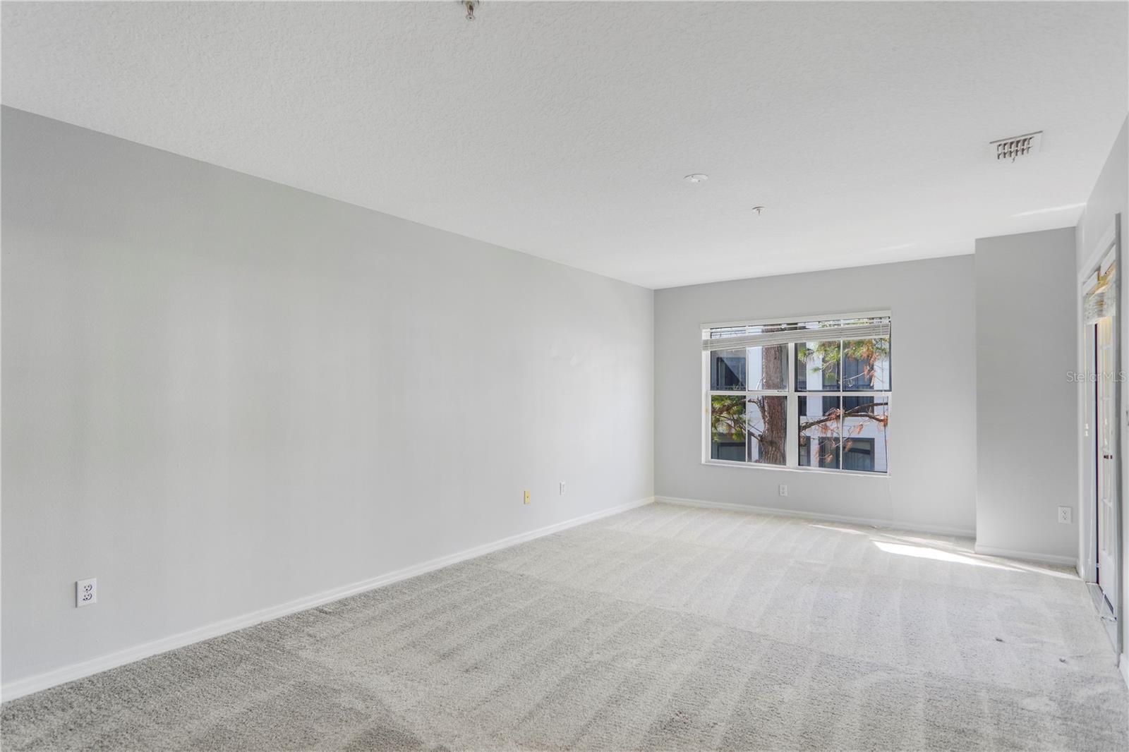 Image 25 of 65 For 4940 Luge Ln