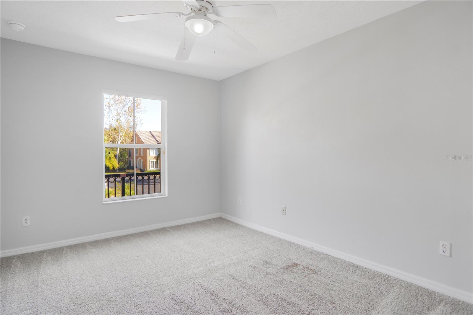 Image 38 of 65 For 4940 Luge Ln