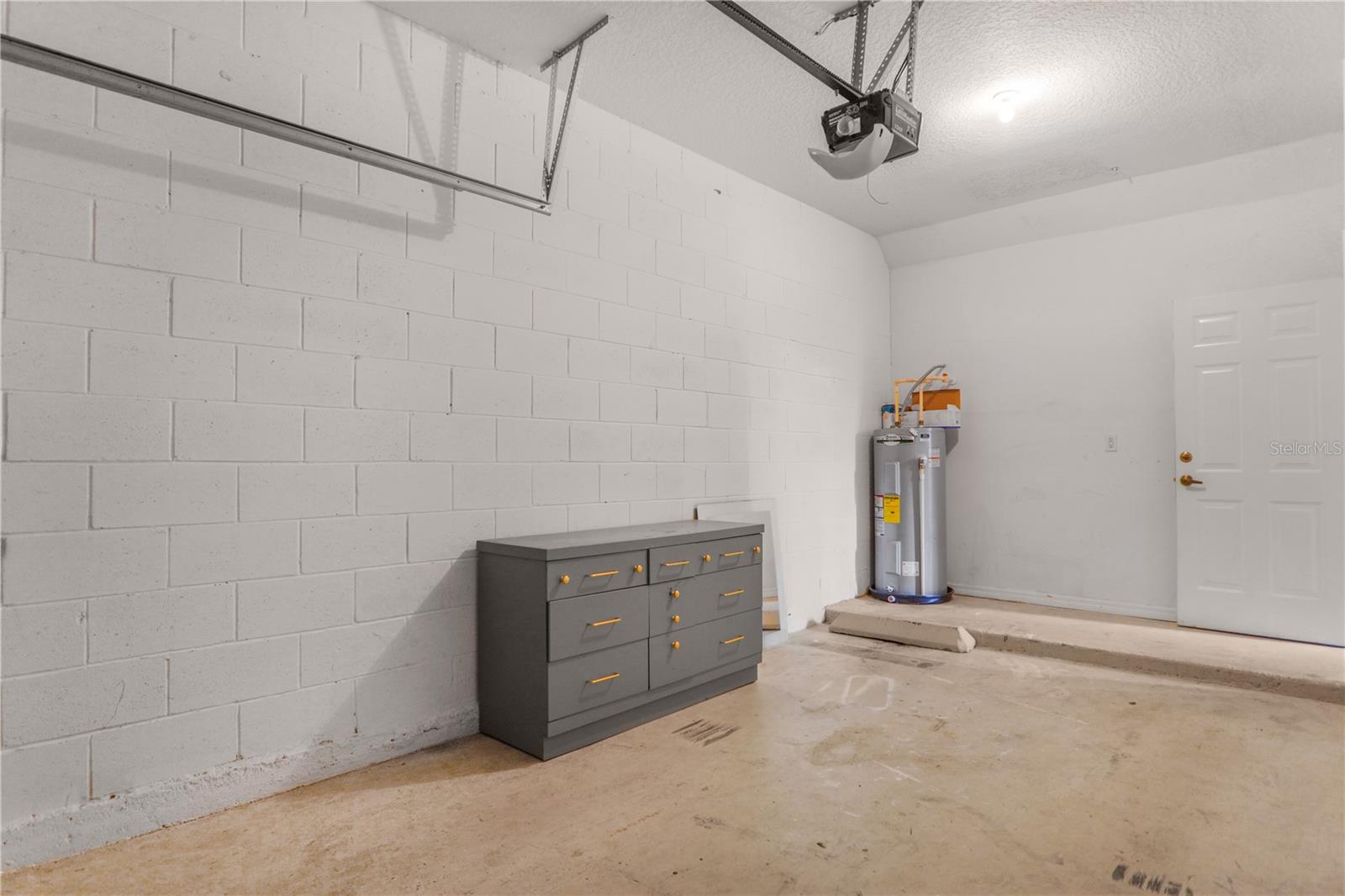 Image 42 of 65 For 4940 Luge Ln