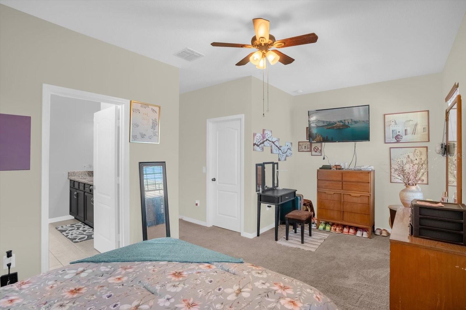 Image 19 of 42 For 2749 Econ Landing Boulevard