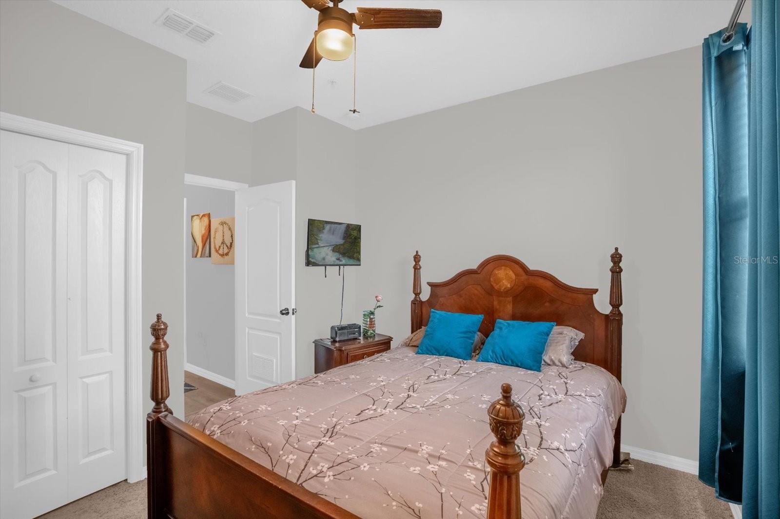 Image 22 of 42 For 2749 Econ Landing Boulevard