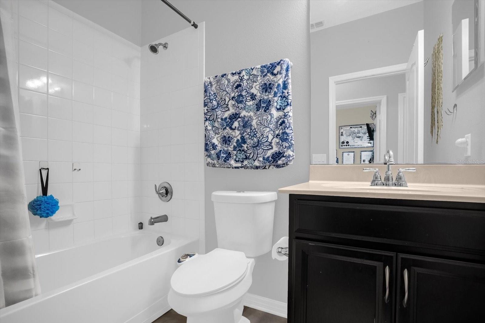 Image 23 of 42 For 2749 Econ Landing Boulevard