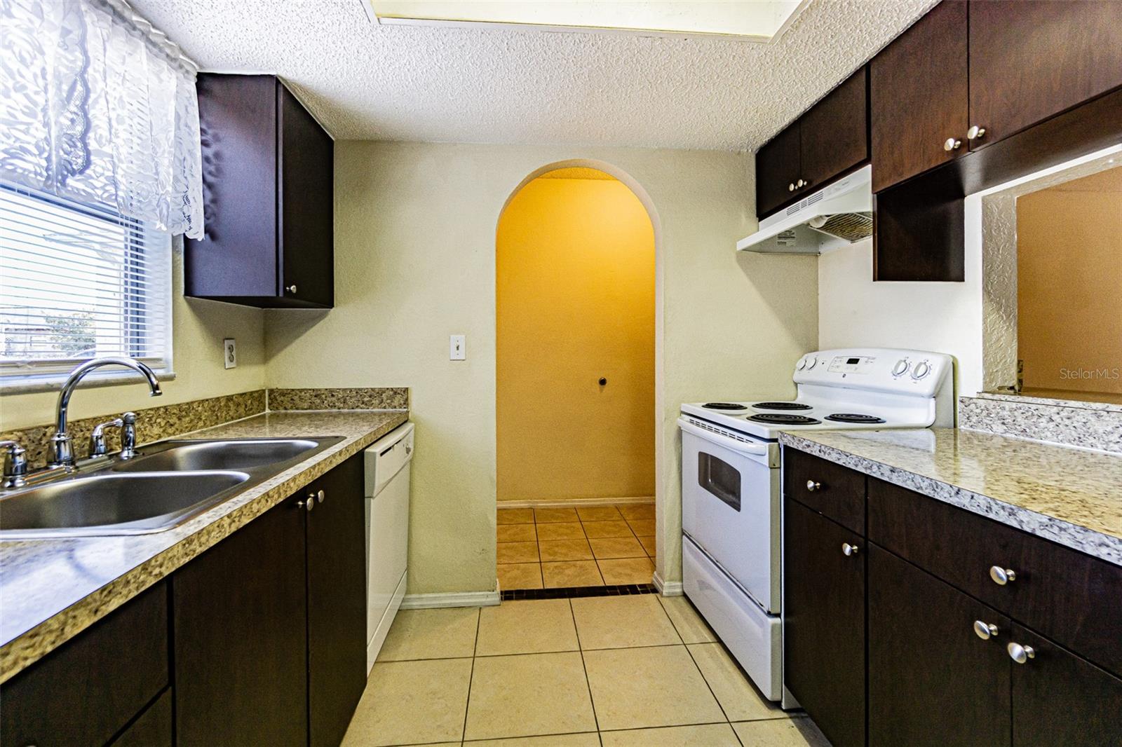 Image 4 of 20 For 12807 Kellywood Circle