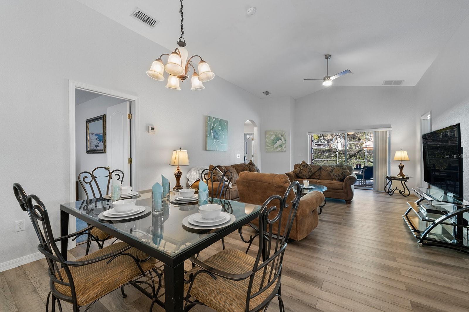 Image 10 of 69 For 17644 Woodcrest Way