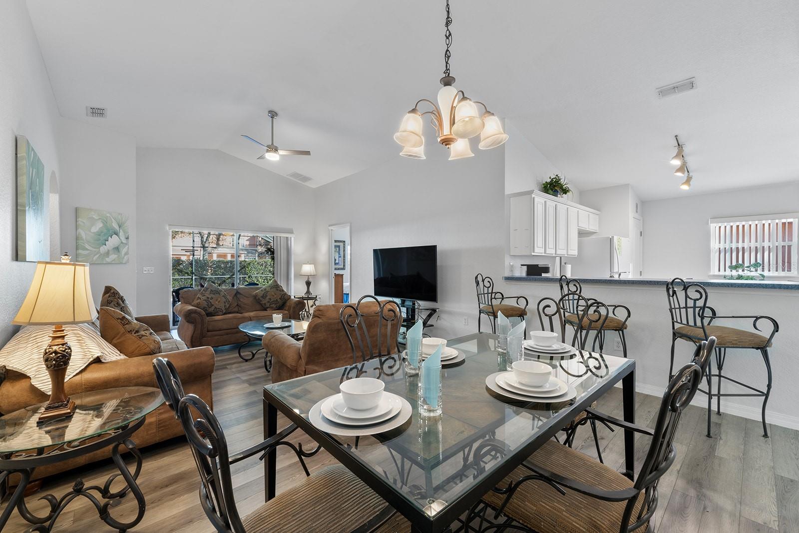 Image 11 of 69 For 17644 Woodcrest Way