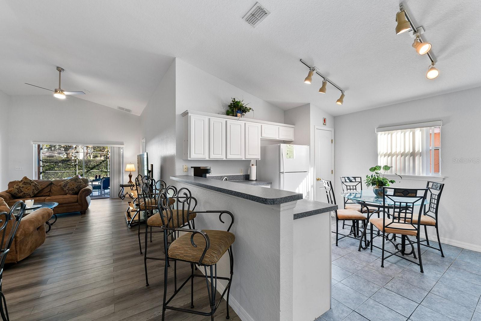 Image 12 of 69 For 17644 Woodcrest Way